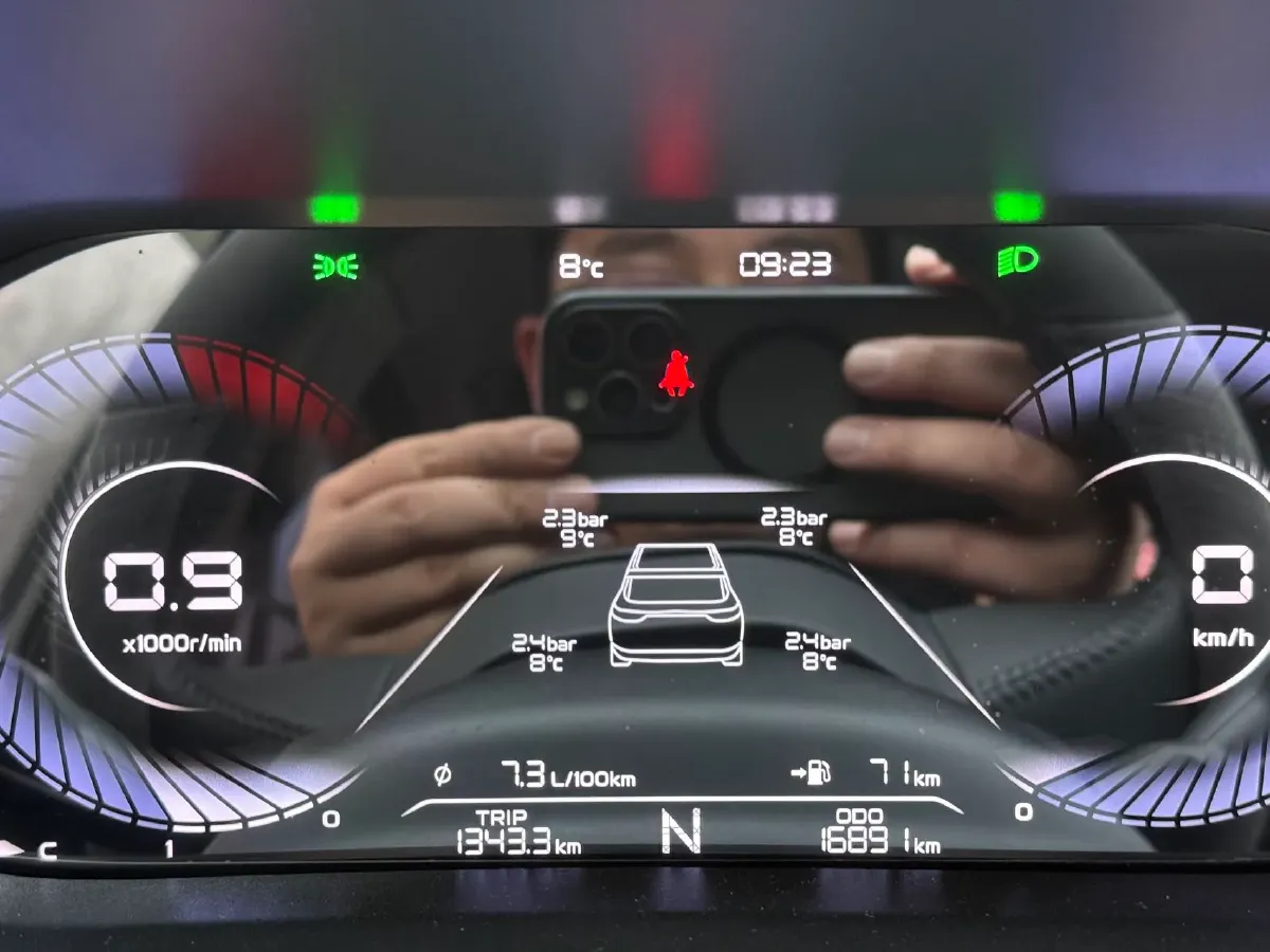 2022 Geely Emgrand 1.5L 114HP L4 CVT,autocango,china used car exporter,china ev exporter,chinese used car exporter,chinese used ev exporter