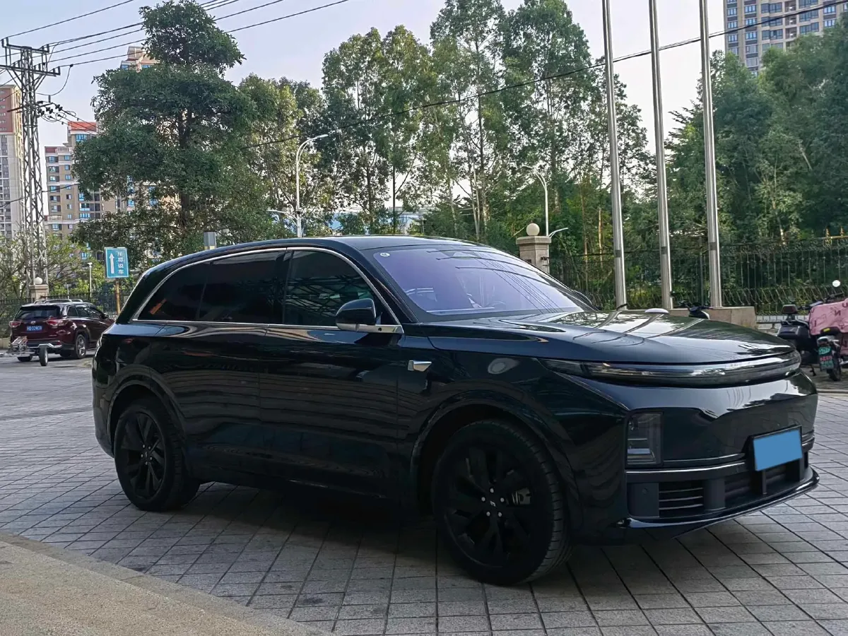 2024 Li L6 Range Extended 154HP L4 REEV 36.8KWH,autocango,china used car exporter,china ev exporter,chinese used car exporter,chinese used ev exporter