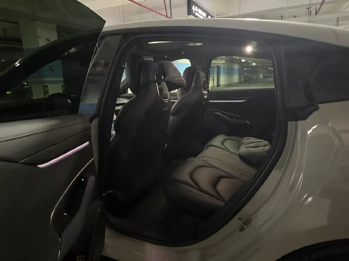 2024 MI SU7 BEV 94.3KWH,autocango,china used car exporter,china ev exporter,chinese used car exporter,chinese used ev exporter