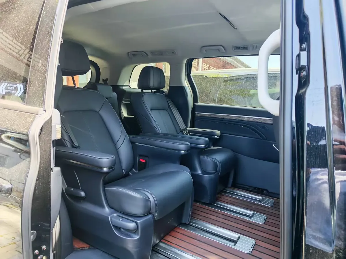 2024 GAC Trumpchi M8 2.0T 252HP L4 8AT,autocango,china used car exporter,china ev exporter,chinese used car exporter,chinese used ev exporter