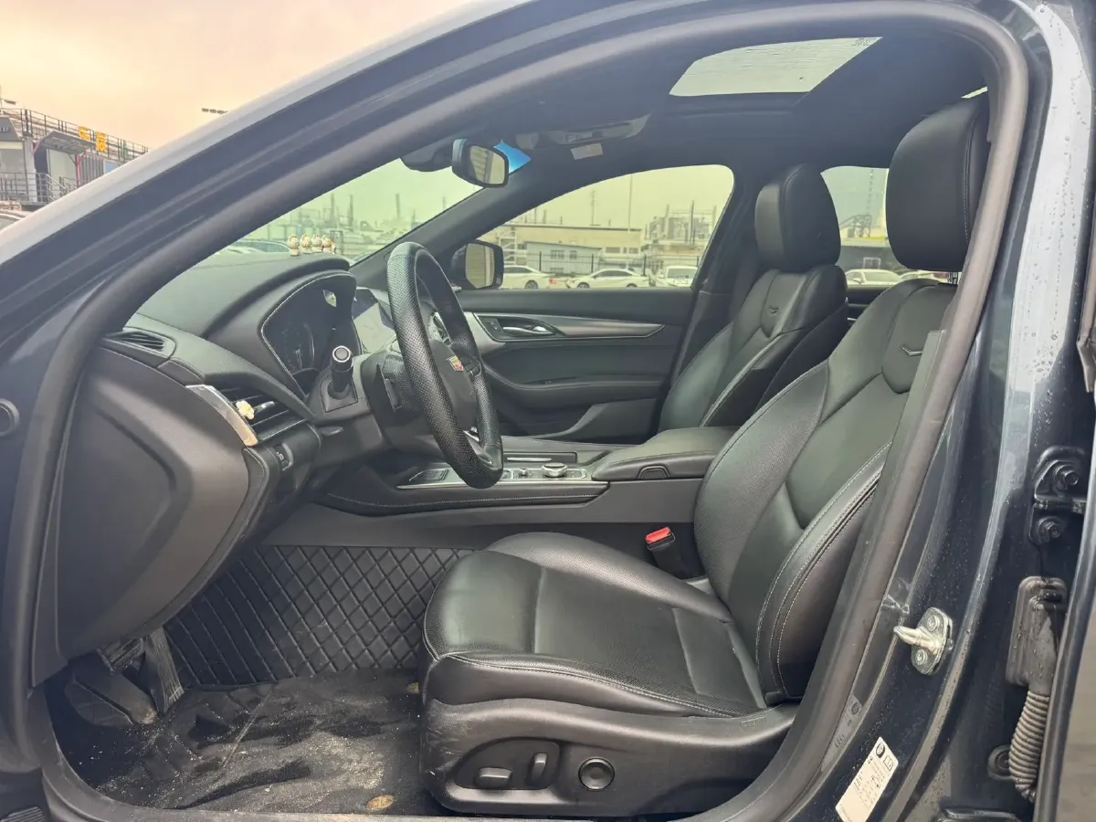 2021 Cadillac CT5 2.0T 237HP L4 10AT,autocango,china used car exporter,china ev exporter,chinese used car exporter,chinese used ev exporter