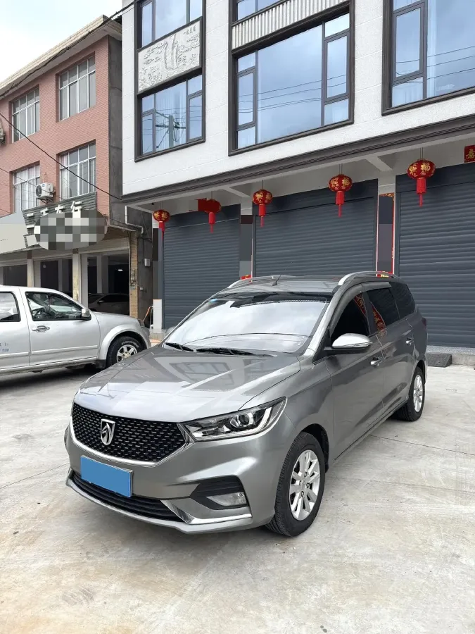 2019 BaoJun 360 1.5L 105HP L4 6MT,autocango,china used car exporter,china ev exporter,chinese used car exporter,chinese used ev exporter