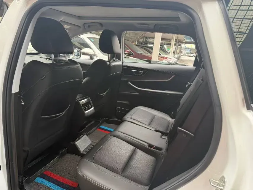 2020 Chery Tiggo 8 1.6T 197HP L4 7DCT,autocango,china used car exporter,china ev exporter,chinese used car exporter,chinese used ev exporter