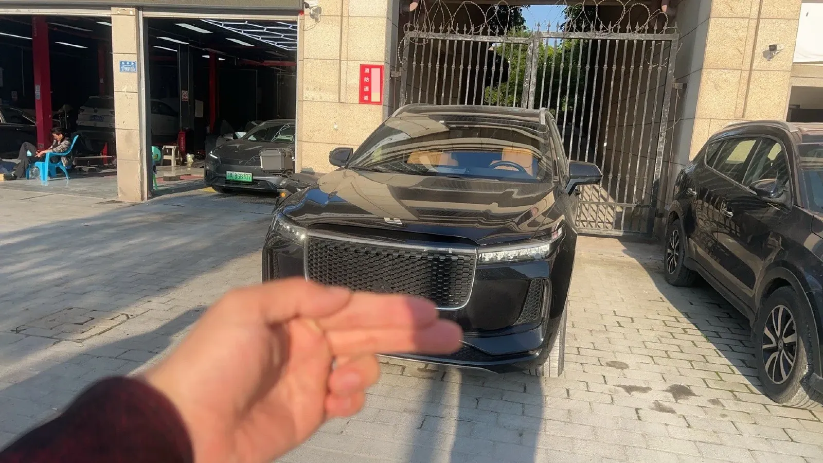 2020 Li ONE Range Extended 131HP REEV 40.5KWH,autocango,china used car exporter,china ev exporter,chinese used car exporter,chinese used ev exporter