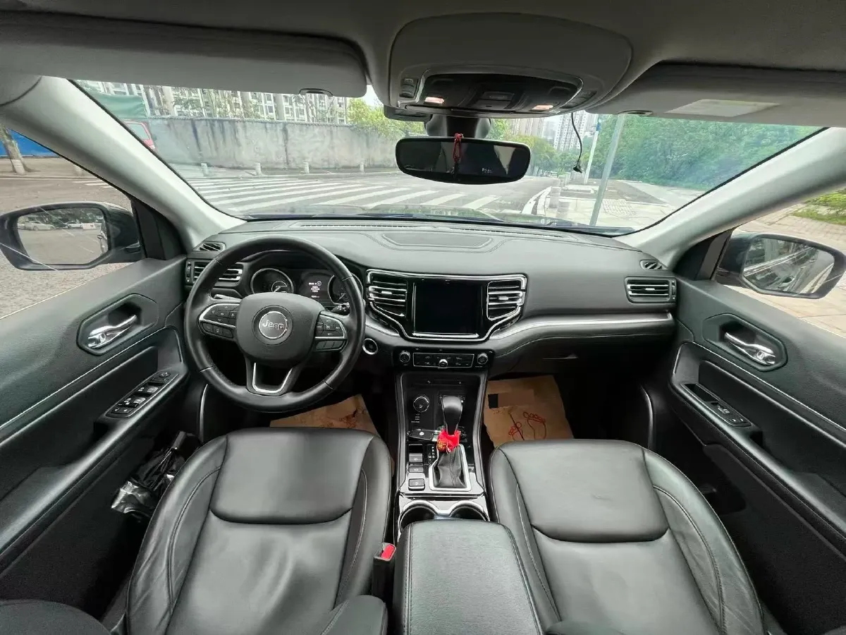 2018 Jeep Grand Commander 2.0T 265HP L4 9AT,autocango,china used car exporter,china ev exporter,chinese used car exporter,chinese used ev exporter