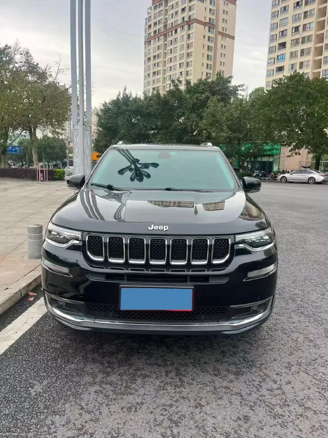 2018 Jeep Grand Commander 2.0T 265HP L4 9AT,autocango,china used car exporter,china ev exporter,chinese used car exporter,chinese used ev exporter