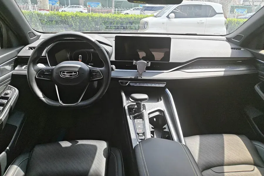 2023 Geely Preface 1.5T 181HP L4 7DCT,autocango,china used car exporter,china ev exporter,chinese used car exporter,chinese used ev exporter