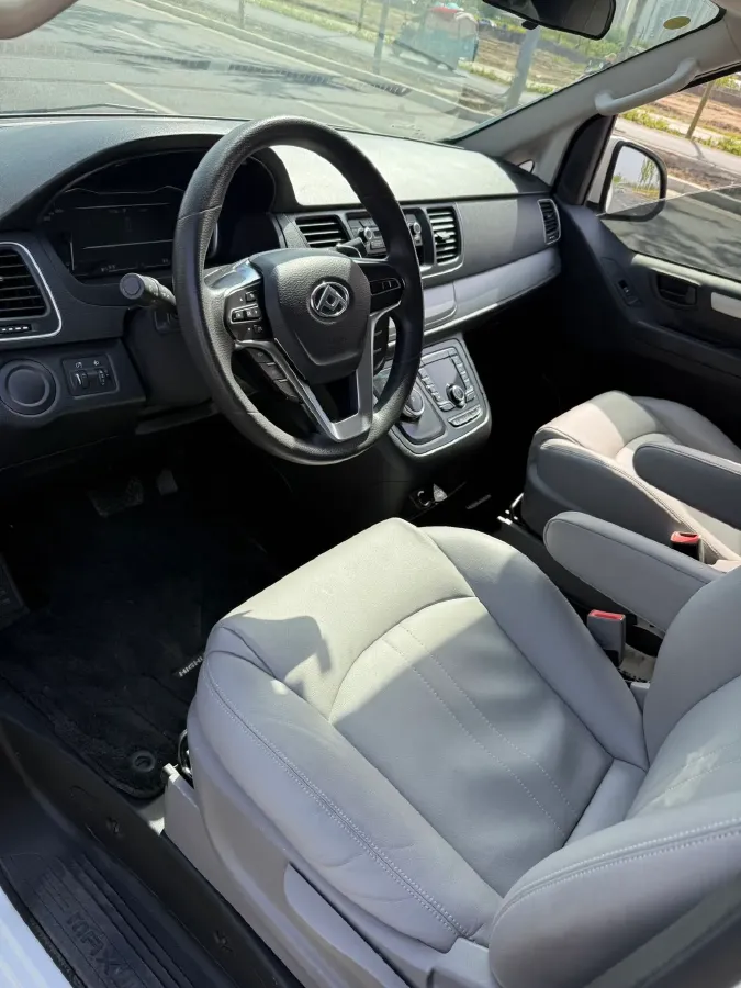 2022 MAXUS G10 2.0T 224HP L4 8AT,autocango,china used car exporter,china ev exporter,chinese used car exporter,chinese used ev exporter