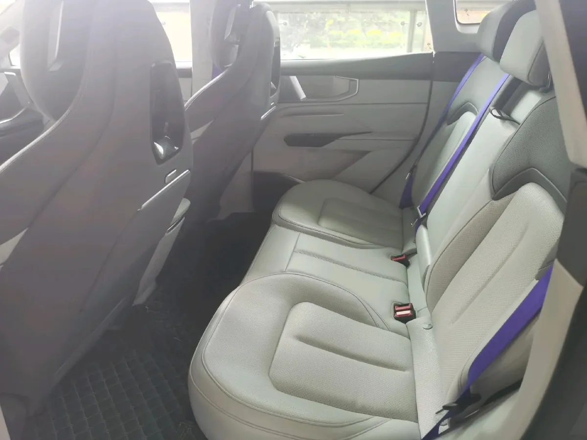 2023 HiPhi Y BEV 76.6KWH,autocango,china used car exporter,china ev exporter,chinese used car exporter,chinese used ev exporter