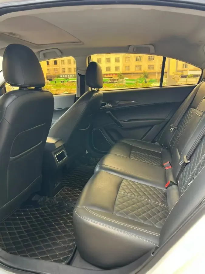 2017 Zotye Z560 1.5T 150HP L4 CVT,autocango,china used car exporter,china ev exporter,chinese used car exporter,chinese used ev exporter