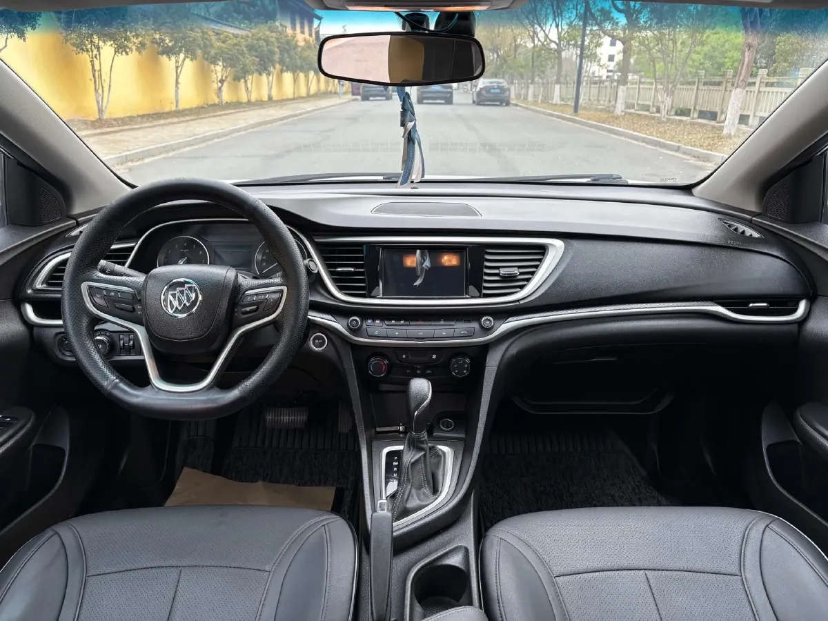 2020 Buick Encore 1.0T 125HP L3 6AT,autocango,china used car exporter,china ev exporter,chinese used car exporter,chinese used ev exporter