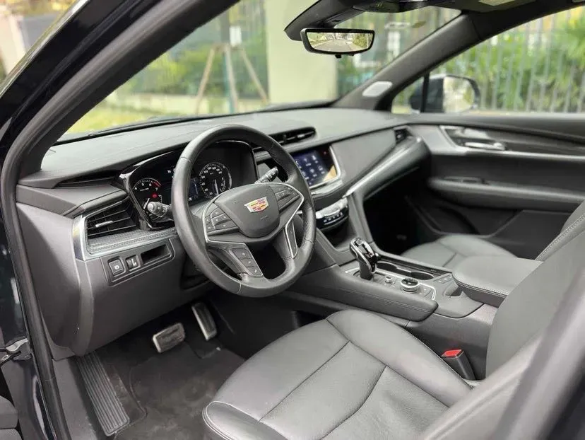 2022 Cadillac XT5 2.0T 237HP L4 9AT,autocango,china used car exporter,china ev exporter,chinese used car exporter,chinese used ev exporter