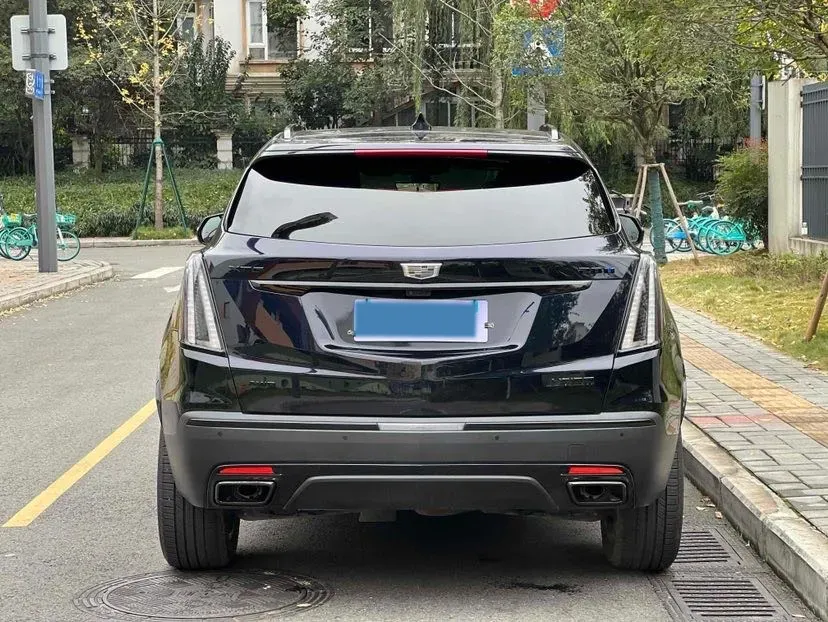 2022 Cadillac XT5 2.0T 237HP L4 9AT,autocango,china used car exporter,china ev exporter,chinese used car exporter,chinese used ev exporter