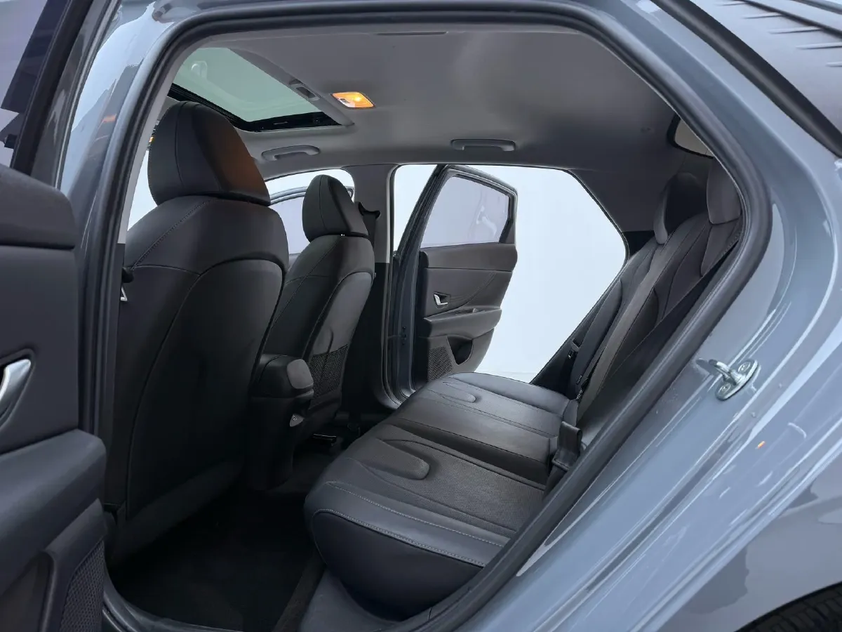 2021 Hyundai Elantra 1.5L 115HP L4 CVT,autocango,china used car exporter,china ev exporter,chinese used car exporter,chinese used ev exporter