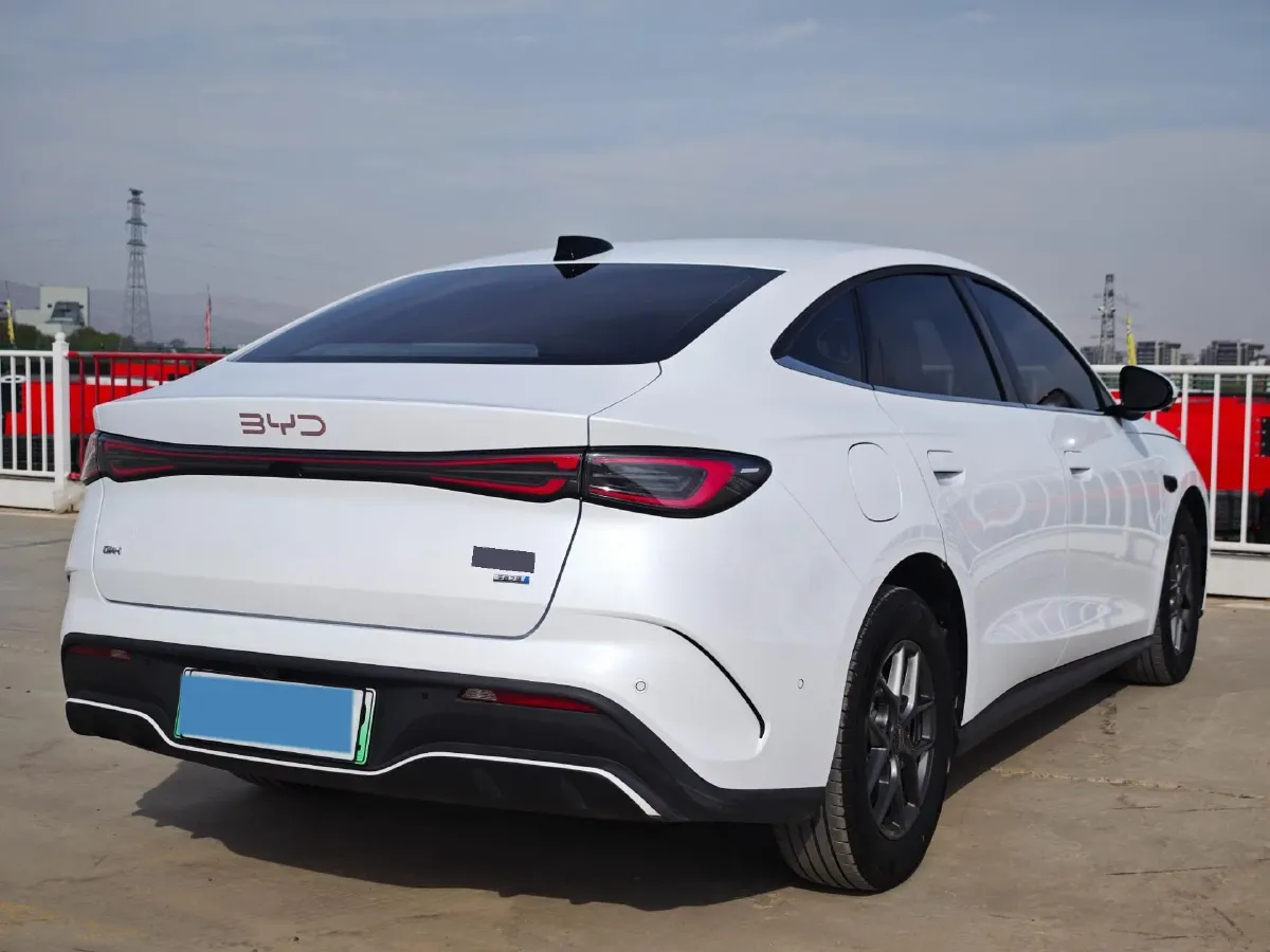 2025 BYD Seal06 1.5L 101HP L4 E-CVT PHEV 10.08KWH,autocango,china used car exporter,china ev exporter,chinese used car exporter,chinese used ev exporter