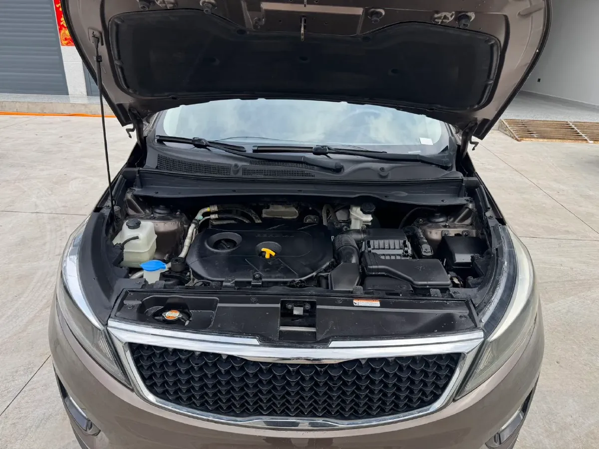 2016 Kia Sportage R 2.0L 165HP L4 6AT,autocango,china used car exporter,china ev exporter,chinese used car exporter,chinese used ev exporter