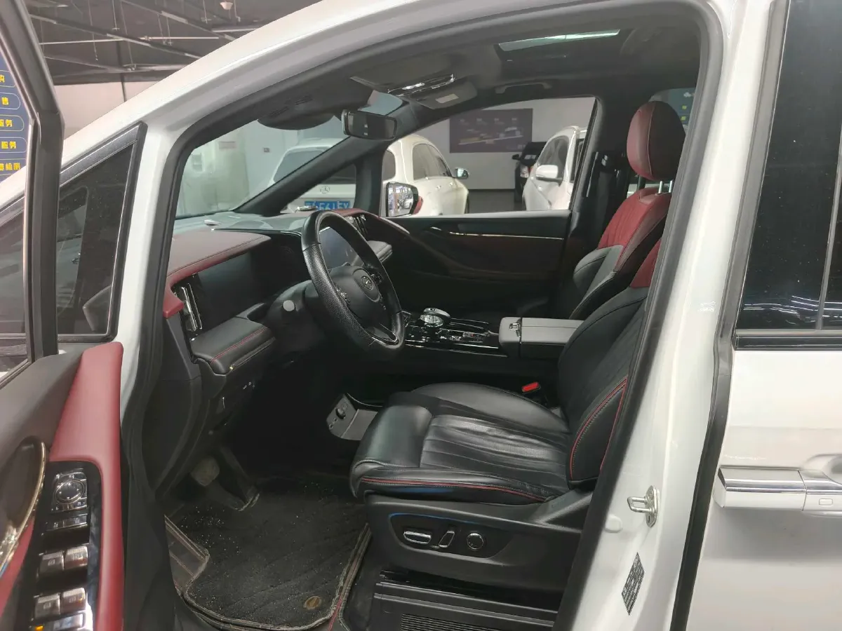 2023 GAC Trumpchi M8 2.0T 190HP L4 E-CVT Hybrid,autocango,china used car exporter,china ev exporter,chinese used car exporter,chinese used ev exporter