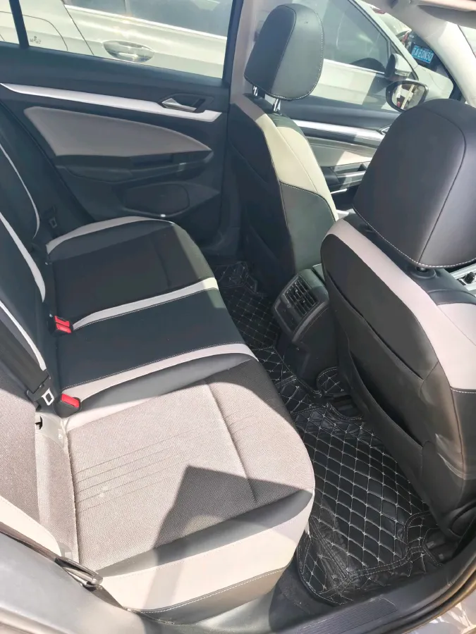 2023 Volkswagen Golf 1.4T 150HP L4 7DCT,autocango,china used car exporter,china ev exporter,chinese used car exporter,chinese used ev exporter