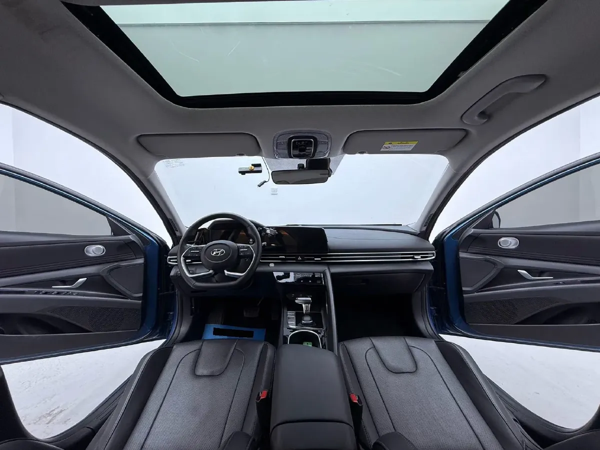 2021 Hyundai Elantra 1.5L 115HP L4 CVT,autocango,china used car exporter,china ev exporter,chinese used car exporter,chinese used ev exporter