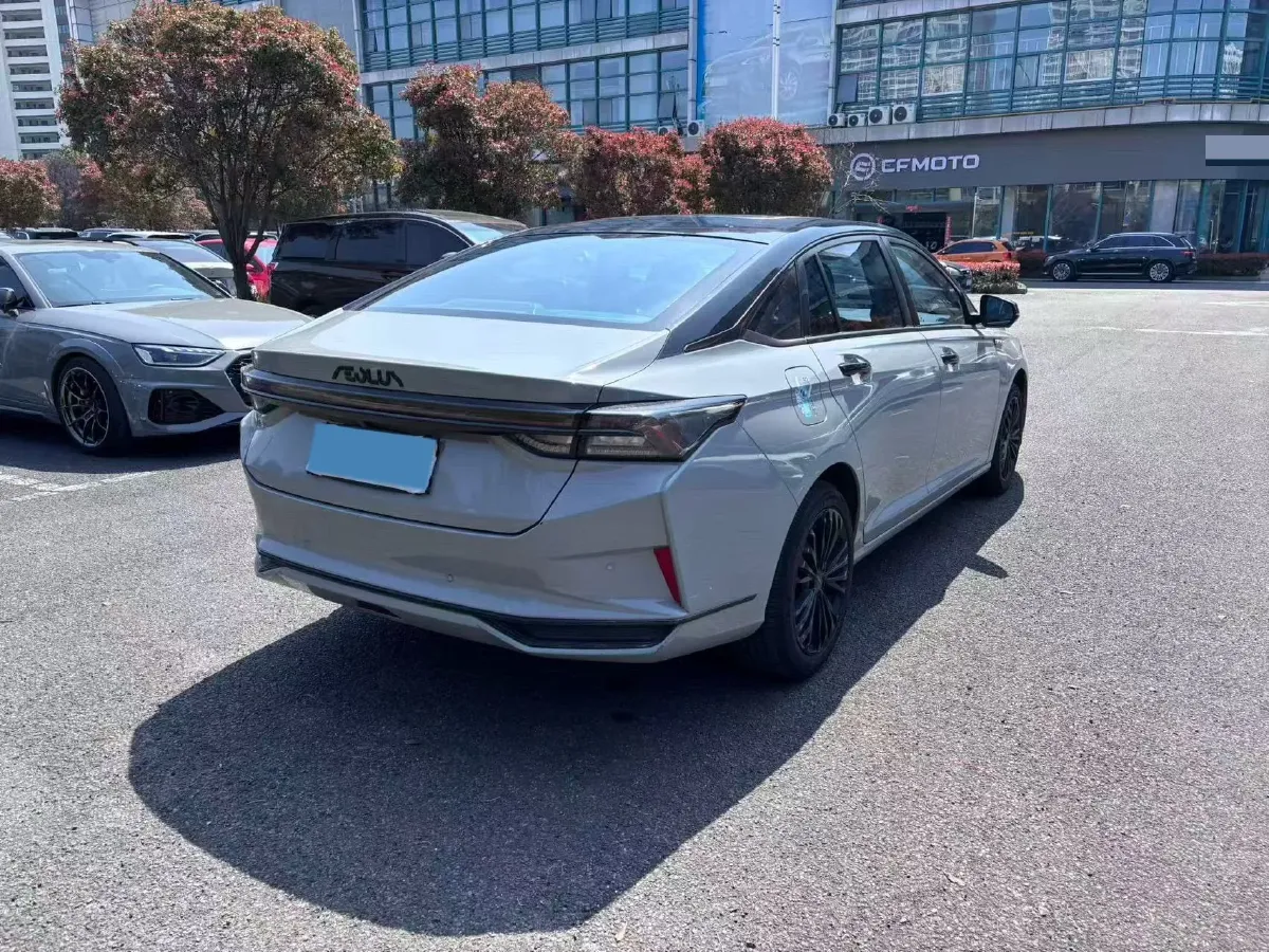 2021 DongFeng Aeolus YiXuan MAX 1.5T 190HP L4 7DCT,autocango,china used car exporter,china ev exporter,chinese used car exporter,chinese used ev exporter