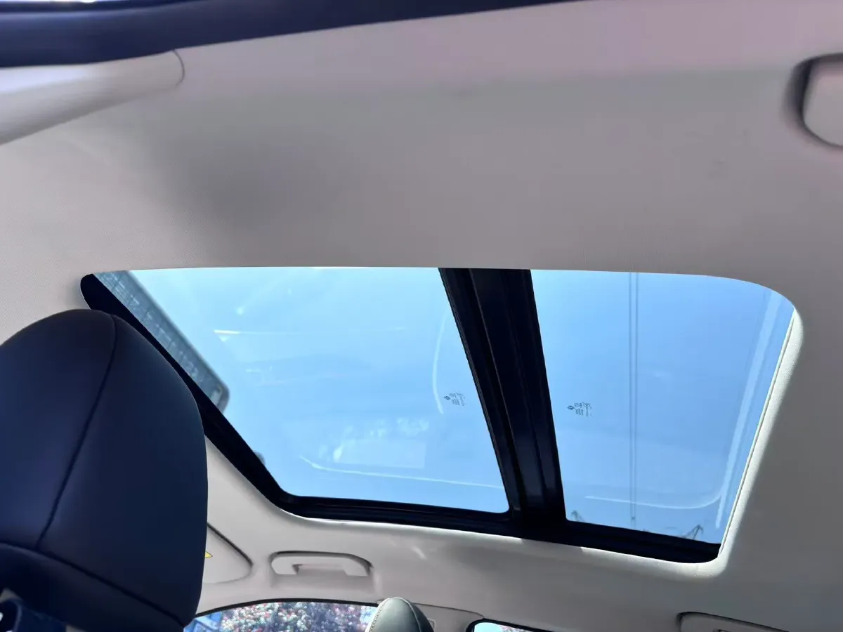 2021 DongFeng Aeolus YiXuan MAX 1.5T 190HP L4 7DCT,autocango,china used car exporter,china ev exporter,chinese used car exporter,chinese used ev exporter