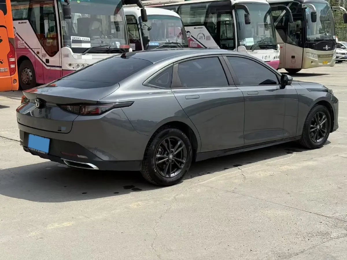 2023 ChangAn Lamore 1.5T 170HP L4 7DCT,autocango,china used car exporter,china ev exporter,chinese used car exporter,chinese used ev exporter