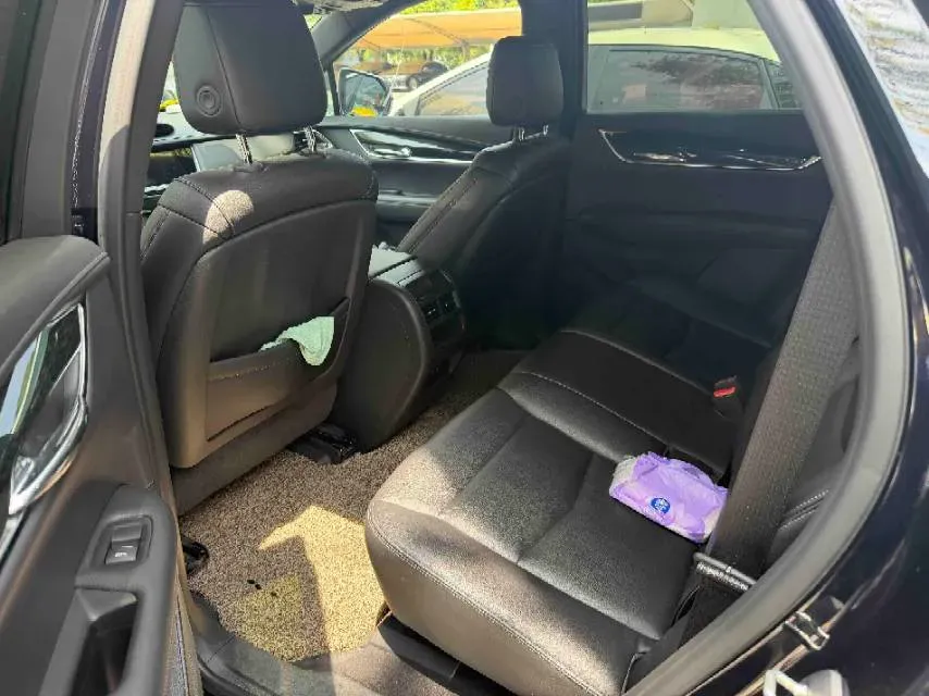 2021 Cadillac XT5 2.0T 237HP L4 9AT,autocango,china used car exporter,china ev exporter,chinese used car exporter,chinese used ev exporter