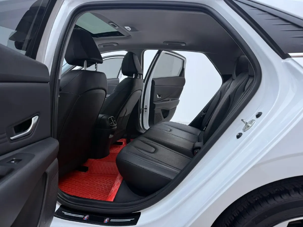 2022 Hyundai Elantra 1.5L 115HP L4 CVT,autocango,china used car exporter,china ev exporter,chinese used car exporter,chinese used ev exporter