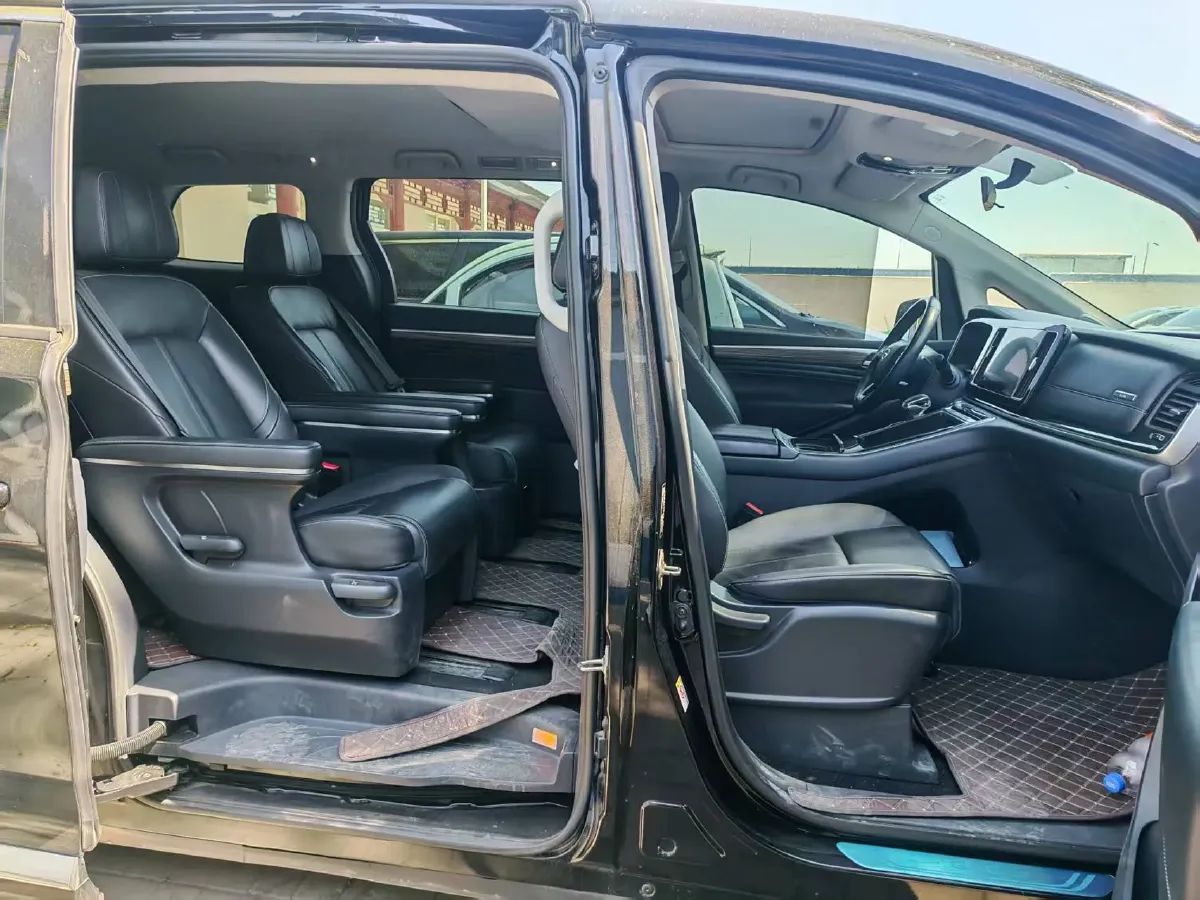 2023 GAC Trumpchi M8 2.0T 252HP L4 8AT,autocango,china used car exporter,china ev exporter,chinese used car exporter,chinese used ev exporter