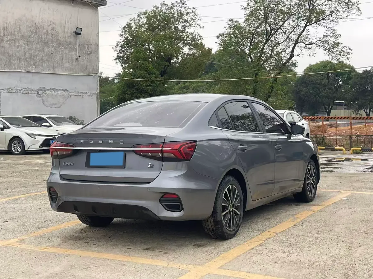 2021 Roewe i5 1.5L 120HP L4 CVT,autocango,china used car exporter,china ev exporter,chinese used car exporter,chinese used ev exporter