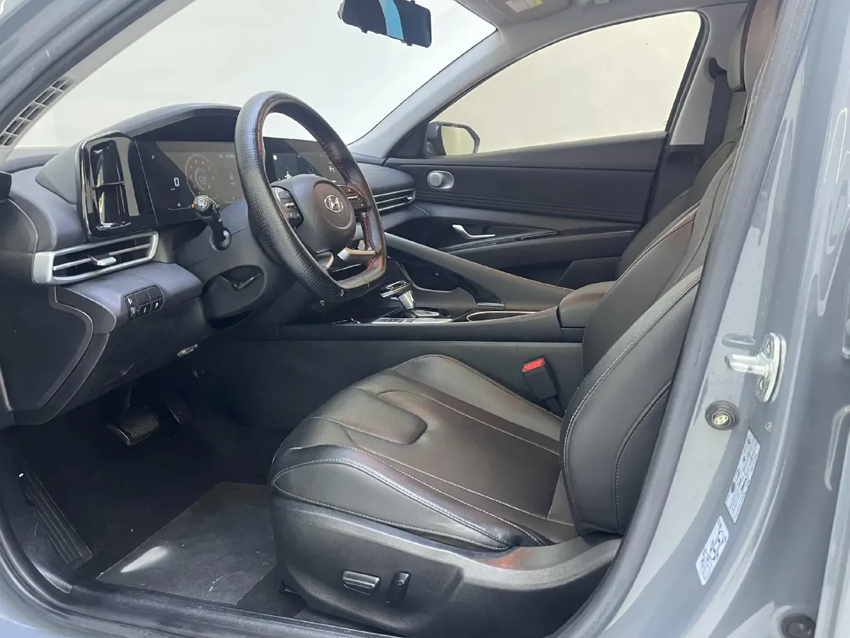 2022 Hyundai Elantra 1.5L 115HP L4 CVT,autocango,china used car exporter,china ev exporter,chinese used car exporter,chinese used ev exporter