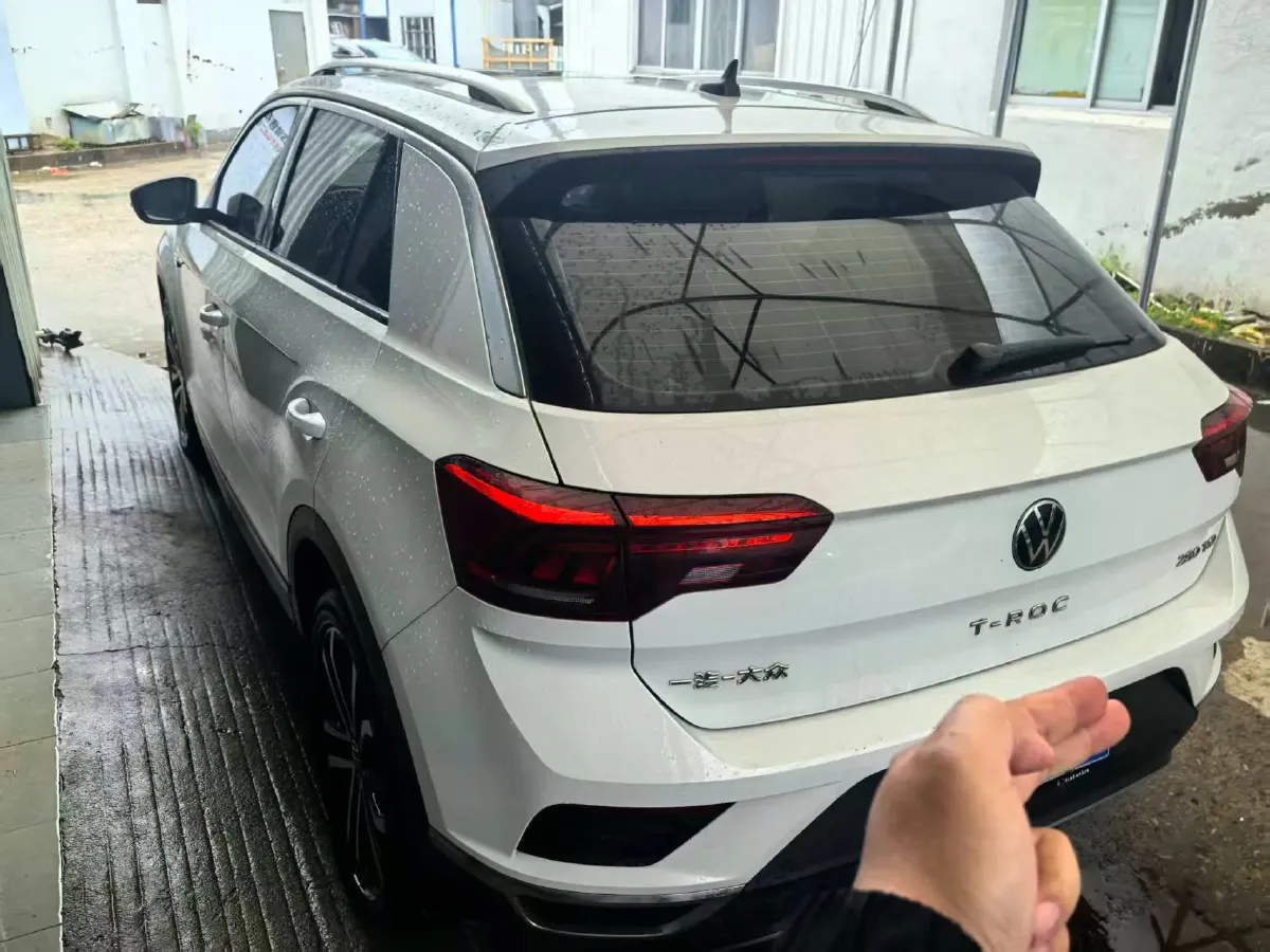 2021 Volkswagen T-Roc 1.4T 150HP L4 7DCT,autocango,china used car exporter,china ev exporter,chinese used car exporter,chinese used ev exporter