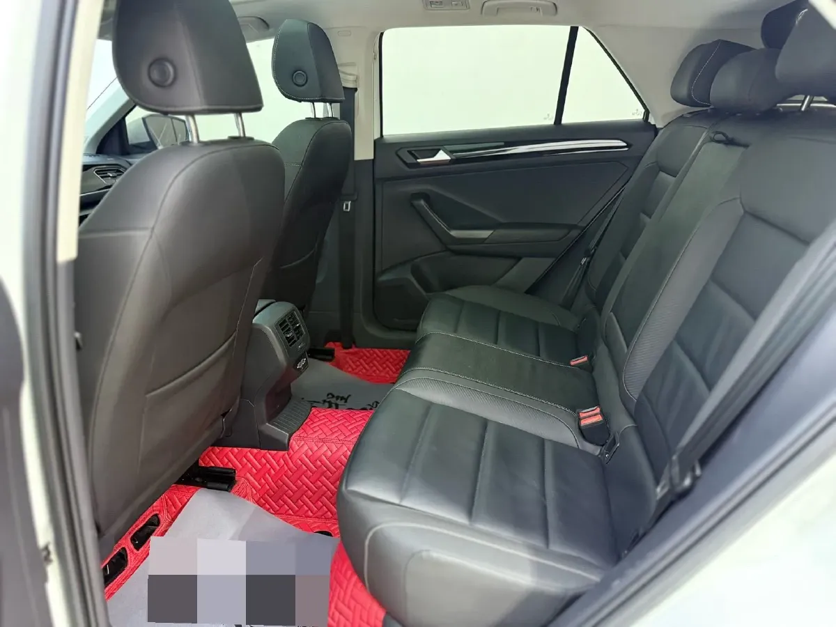 2021 Volkswagen T-Roc 1.4T 150HP L4 7DCT,autocango,china used car exporter,china ev exporter,chinese used car exporter,chinese used ev exporter