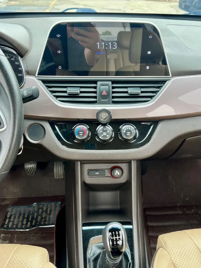 2017 BaoJun 310W 1.5L 112HP L4 6MT,autocango,china used car exporter,china ev exporter,chinese used car exporter,chinese used ev exporter