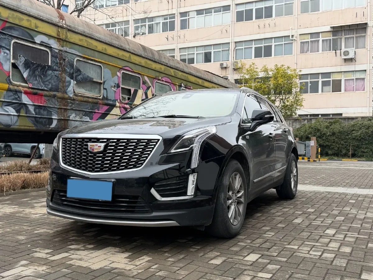2022 Cadillac XT5 2.0T 237HP L4 9AT,autocango,china used car exporter,china ev exporter,chinese used car exporter,chinese used ev exporter