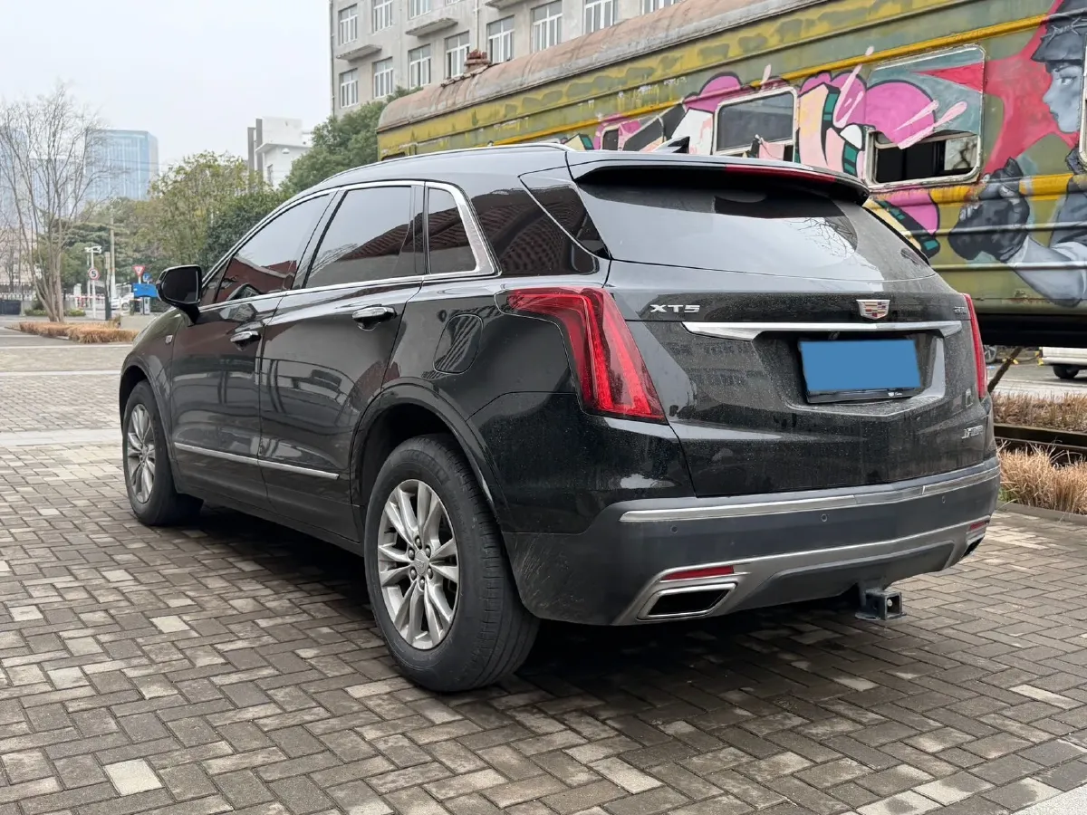 2022 Cadillac XT5 2.0T 237HP L4 9AT,autocango,china used car exporter,china ev exporter,chinese used car exporter,chinese used ev exporter