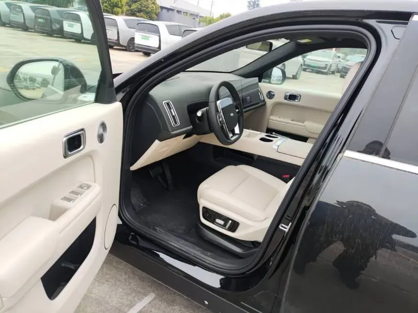 2025 Li L7 Range Extended 154HP REEV,autocango,china used car exporter,china ev exporter,chinese used car exporter,chinese used ev exporter