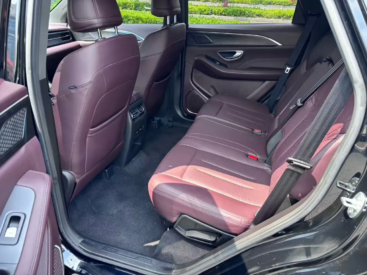 2022 Jetour X90 2.0T 254HP L4 7DCT,autocango,china used car exporter,china ev exporter,chinese used car exporter,chinese used ev exporter