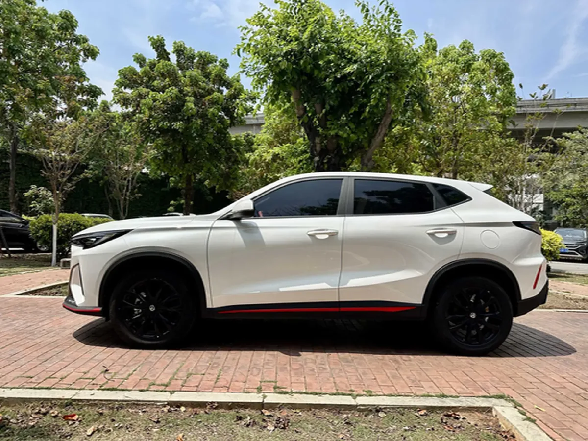 2025 ChangAn X5 PLUS 1.5T 188HP L4 7DCT,autocango,china used car exporter,china ev exporter,chinese used car exporter,chinese used ev exporter
