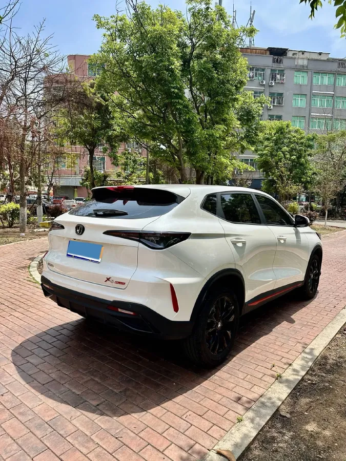 2025 ChangAn X5 PLUS 1.5T 188HP L4 7DCT,autocango,china used car exporter,china ev exporter,chinese used car exporter,chinese used ev exporter