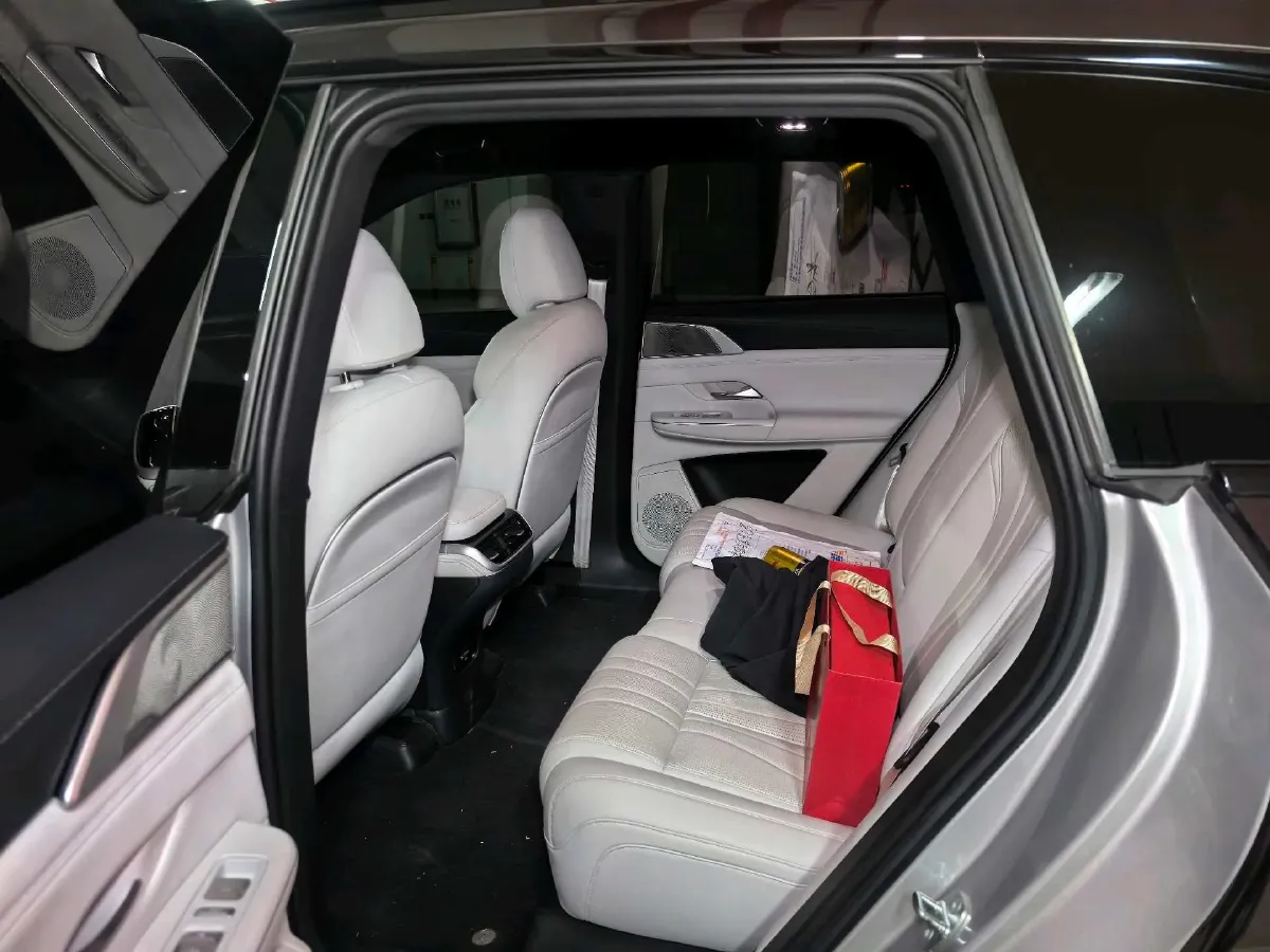 2024 Xpeng G9 BEV 78.2KWH,autocango,china used car exporter,china ev exporter,chinese used car exporter,chinese used ev exporter