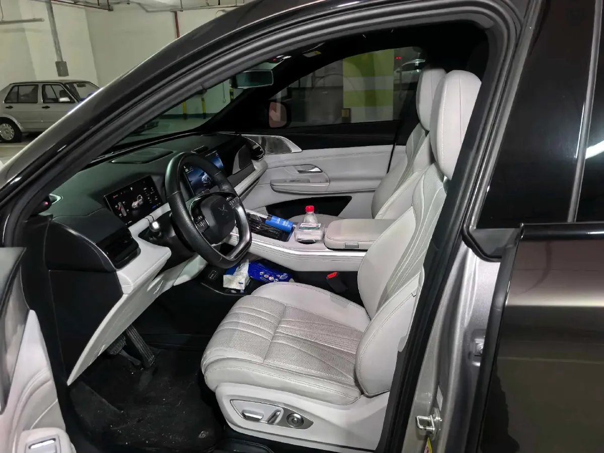 2024 Xpeng G9 BEV 78.2KWH,autocango,china used car exporter,china ev exporter,chinese used car exporter,chinese used ev exporter