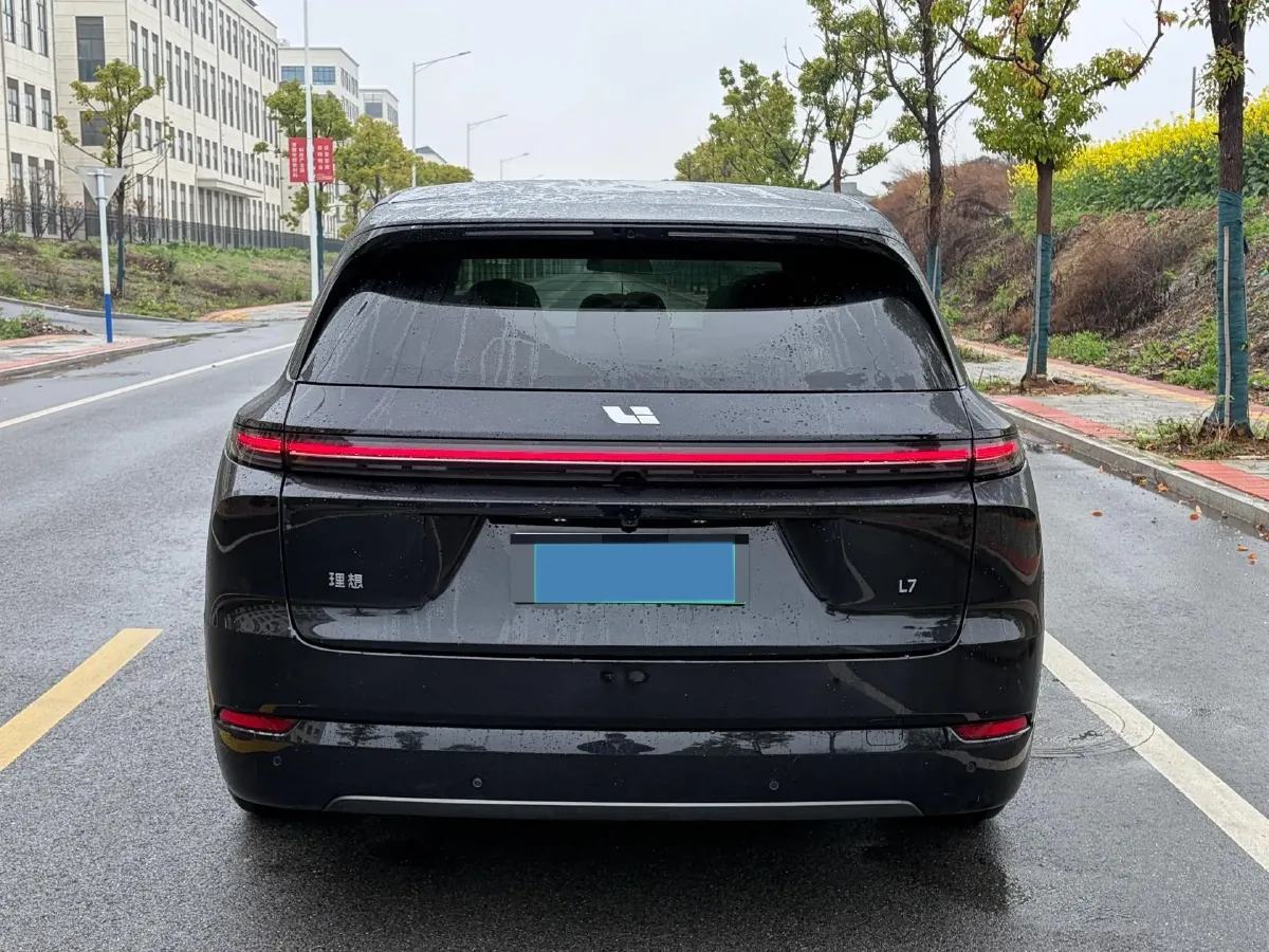 2024 Li L8 Range Extended 154HP REEV 42.8KWH,autocango,china used car exporter,china ev exporter,chinese used car exporter,chinese used ev exporter