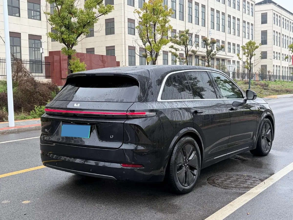 2024 Li L8 Range Extended 154HP REEV 42.8KWH,autocango,china used car exporter,china ev exporter,chinese used car exporter,chinese used ev exporter