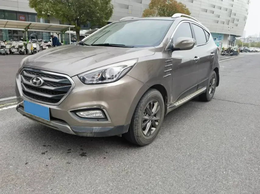 2015 Hyundai ix35 2.0L 165HP L4 6AT,autocango,china used car exporter,china ev exporter,chinese used car exporter,chinese used ev exporter