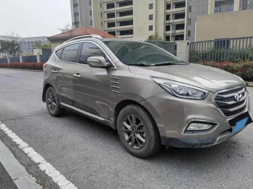 2015 Hyundai ix35 2.0L 165HP L4 6AT,autocango,china used car exporter,china ev exporter,chinese used car exporter,chinese used ev exporter