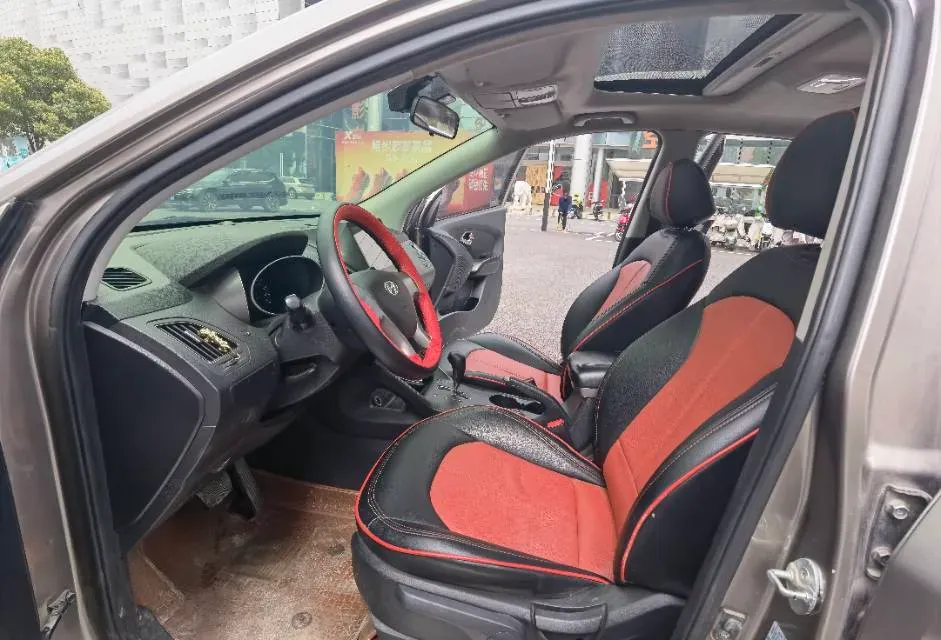 2015 Hyundai ix35 2.0L 165HP L4 6AT,autocango,china used car exporter,china ev exporter,chinese used car exporter,chinese used ev exporter