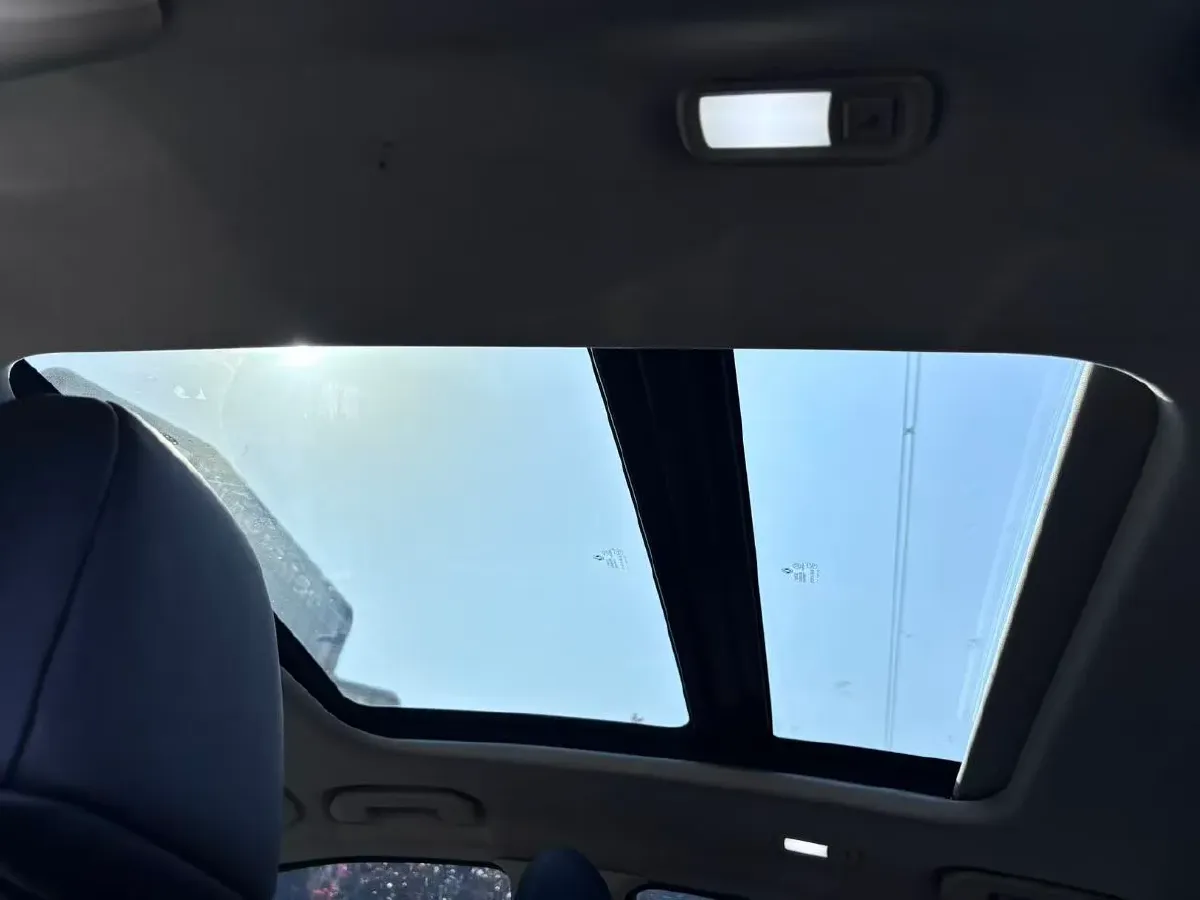 2021 DongFeng Aeolus YiXuan MAX 1.5T 190HP L4 7DCT,autocango,china used car exporter,china ev exporter,chinese used car exporter,chinese used ev exporter