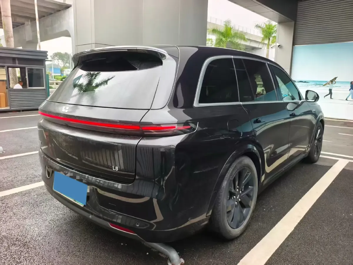 2023 Li L8 Range Extended 154HP REEV 40.9KWH,autocango,china used car exporter,china ev exporter,chinese used car exporter,chinese used ev exporter