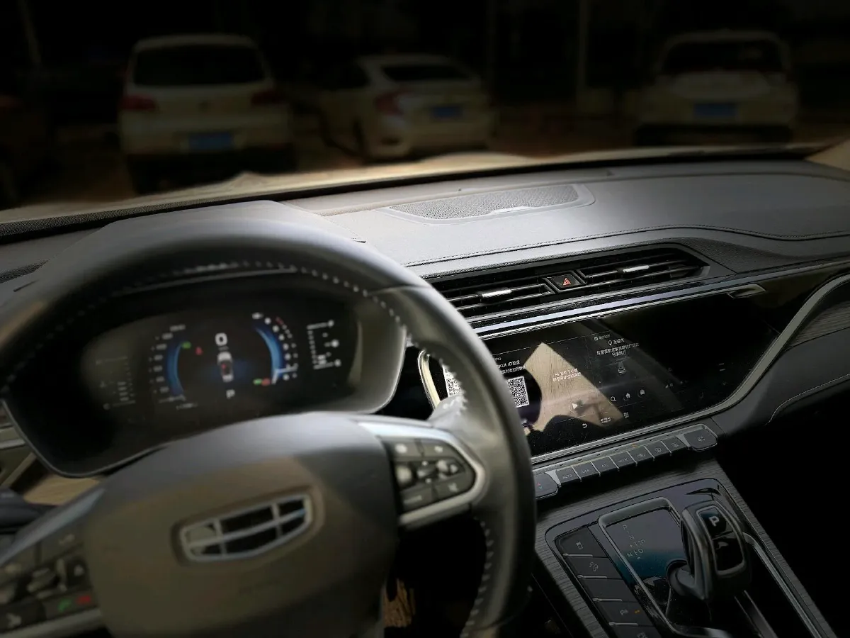 2020 Geely Azkarra 1.8T 184HP L4 7DCT,autocango,china used car exporter,china ev exporter,chinese used car exporter,chinese used ev exporter